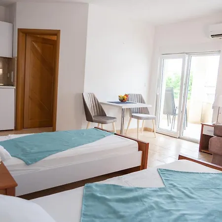 Apartments Sejla Ulcinj Exterior photo